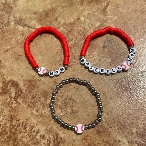 Custom baseball Heishi bracelet, handmade baseball bracelet, baseball bracelet